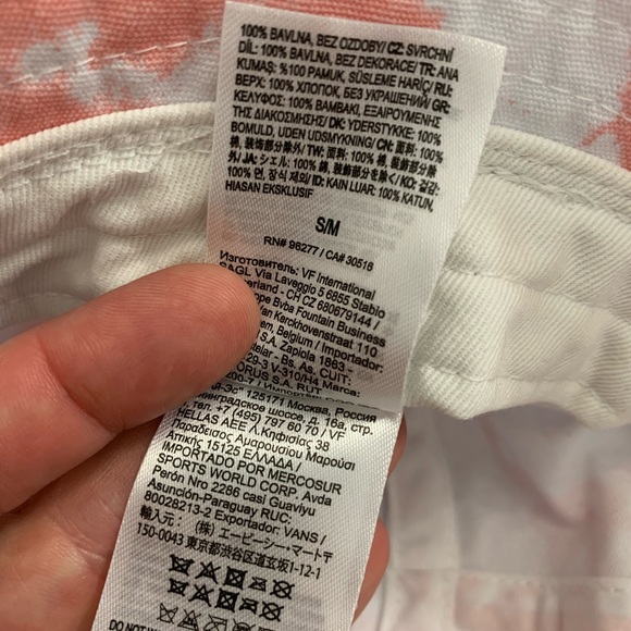 Vans, like new bucket hat, pink tie dye, size s/m - Picture 4 of 4